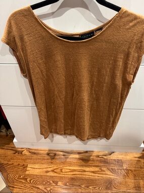 Tahari Rust Short Sleeve Scoop Neck Tee